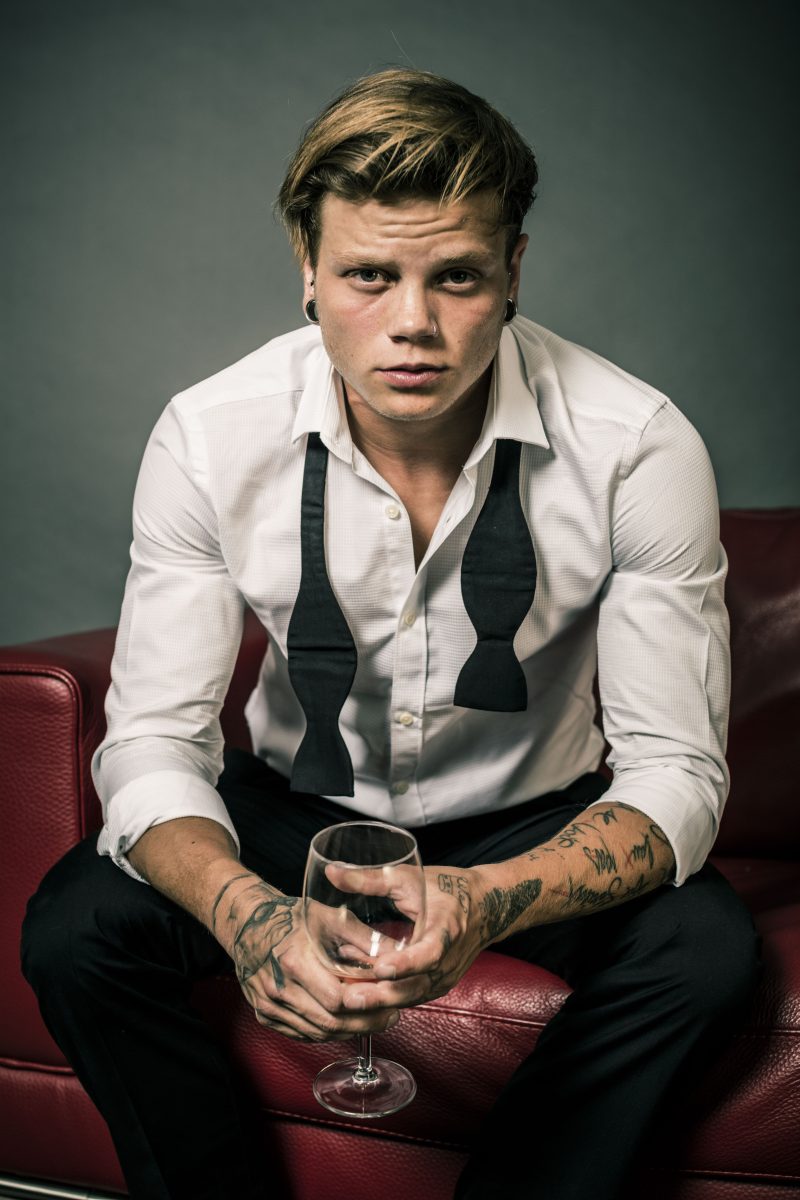 Portraits — Damien Murer